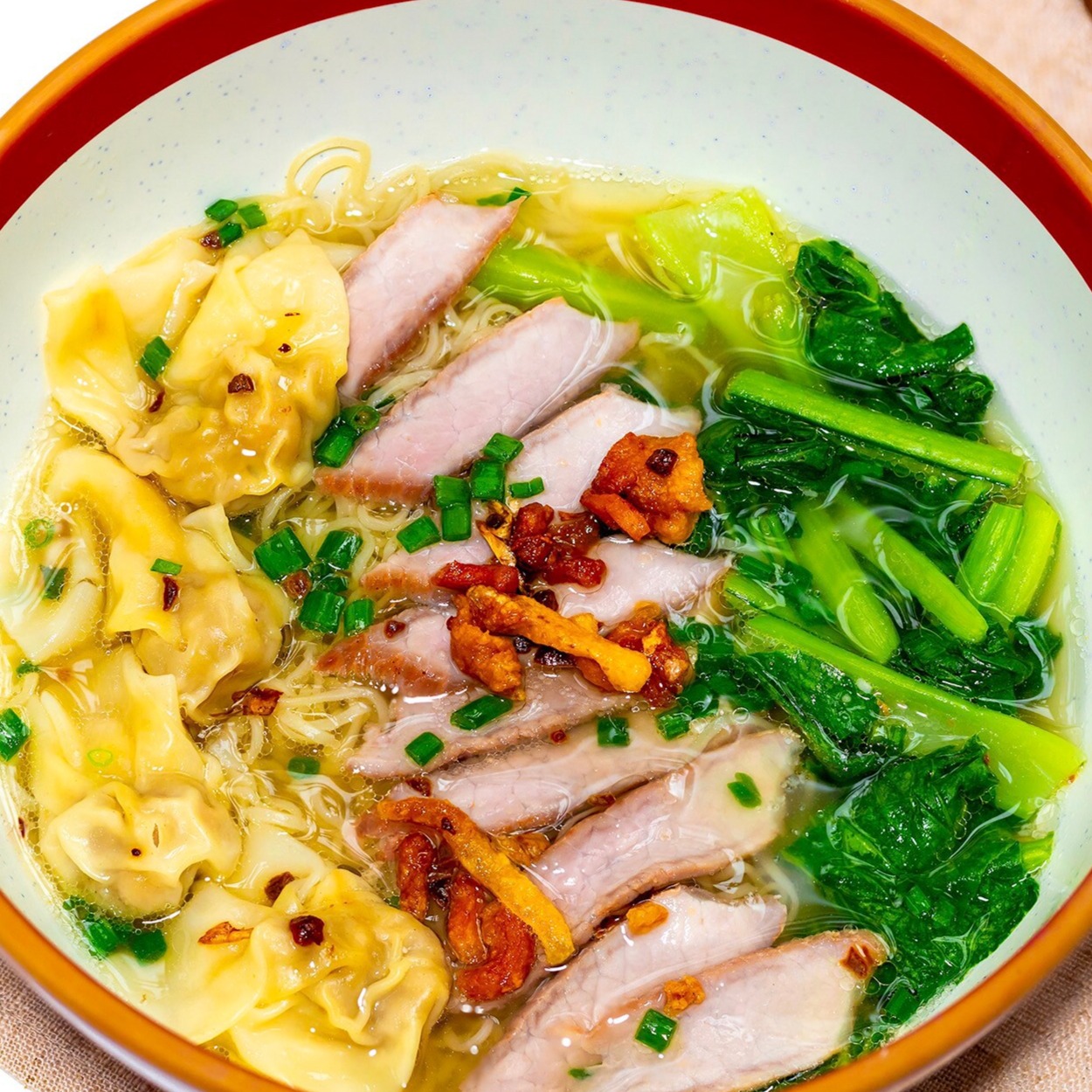 บะหมี่เกี๊ยวกุ้ง หมูแดง