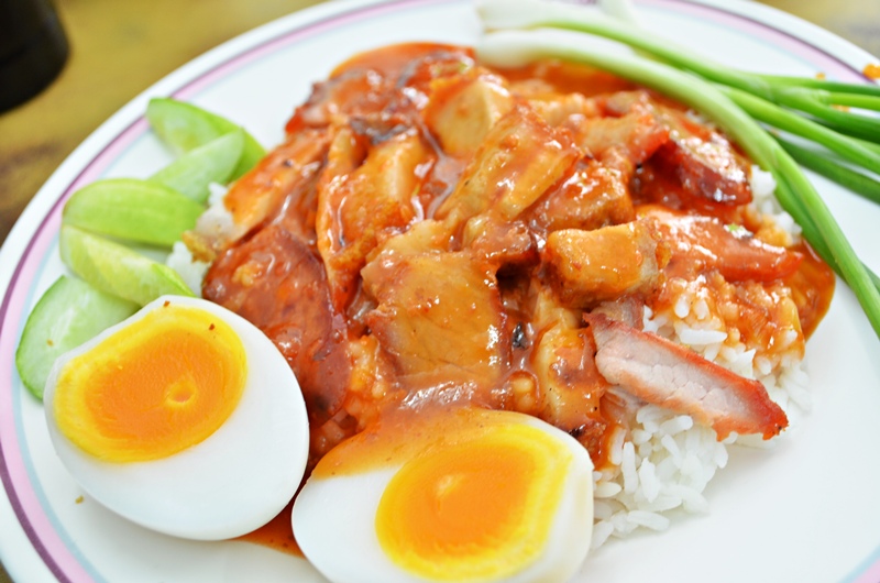 ข้าวหมูแดง