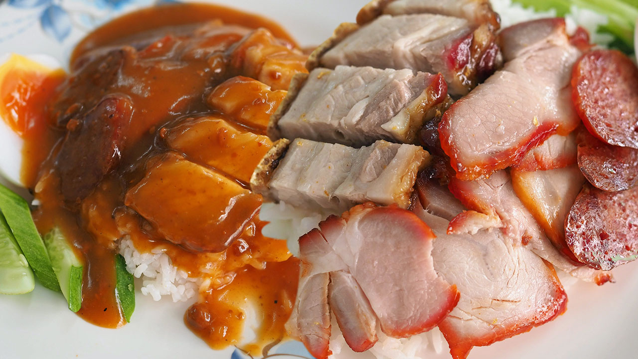 ข้าวหมูแดง หมูกรอบ