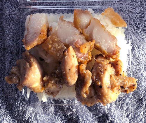 ข้าวเหนียวไก่-หมูน้ำปลา
